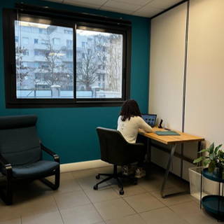 Bureau privé 11 m² 1 poste Coworking Rue Francoeur Viry-Châtillon 91170 - photo 2